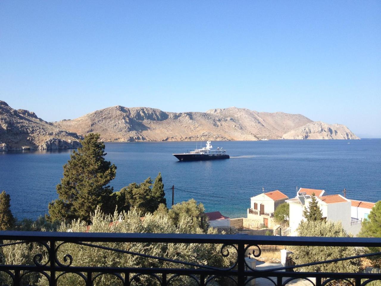 Appartement Panorama Thea à Symi Extérieur photo