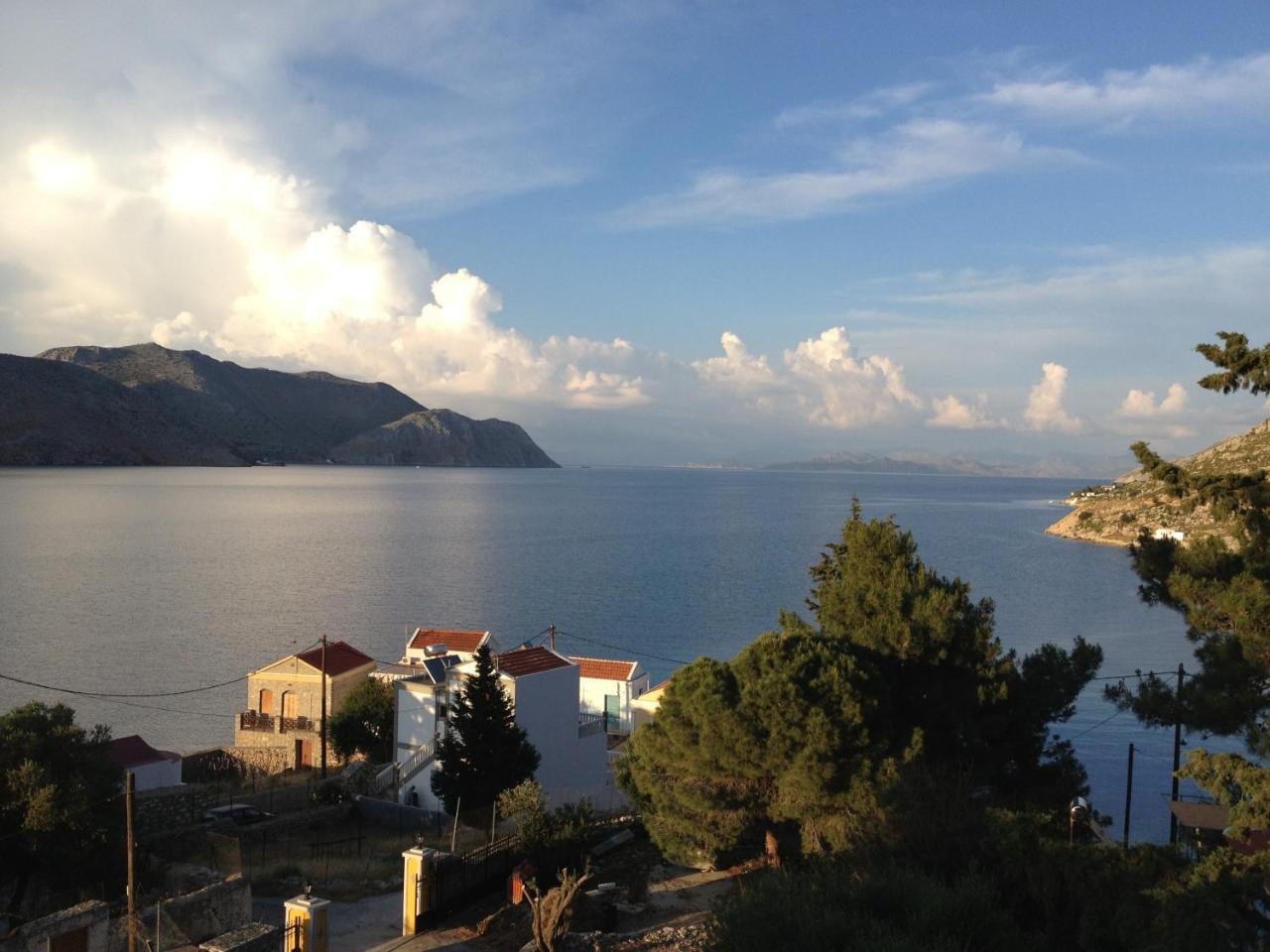 Appartement Panorama Thea à Symi Extérieur photo